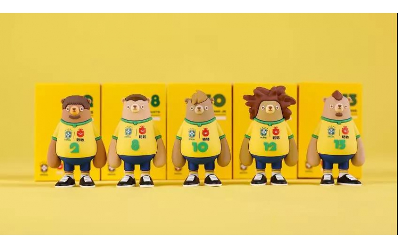 古怪、搞笑、無厘頭，甚至有點鬼畜文化的行為，成為了小茗同學的標簽